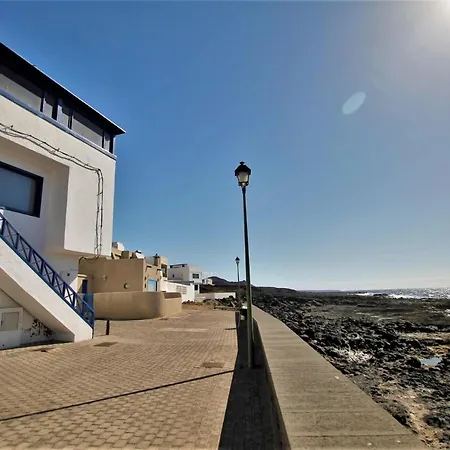 La Casa De Blas * La Santa